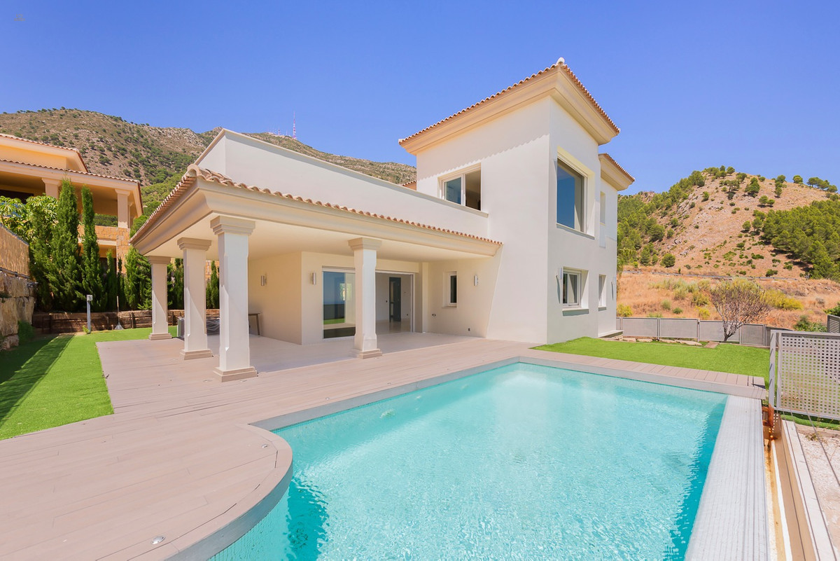 Villa For Sale in Mijas, Málaga