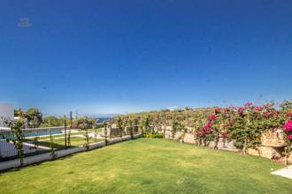 Thumbnail von Villa For Sale in Calahonda, Málaga