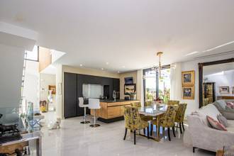 Thumbnail von Villa For Sale in Calahonda, Málaga