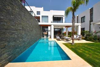 Thumbnail von Villa For Sale in Cabopino, Málaga