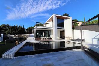 Thumbnail von Villa For Sale in Cabopino, Málaga