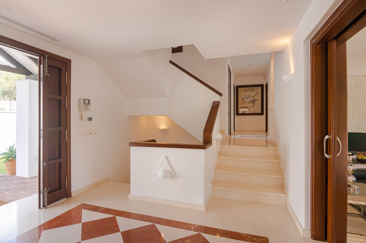 Thumbnail von Benahavis Villa ES130994