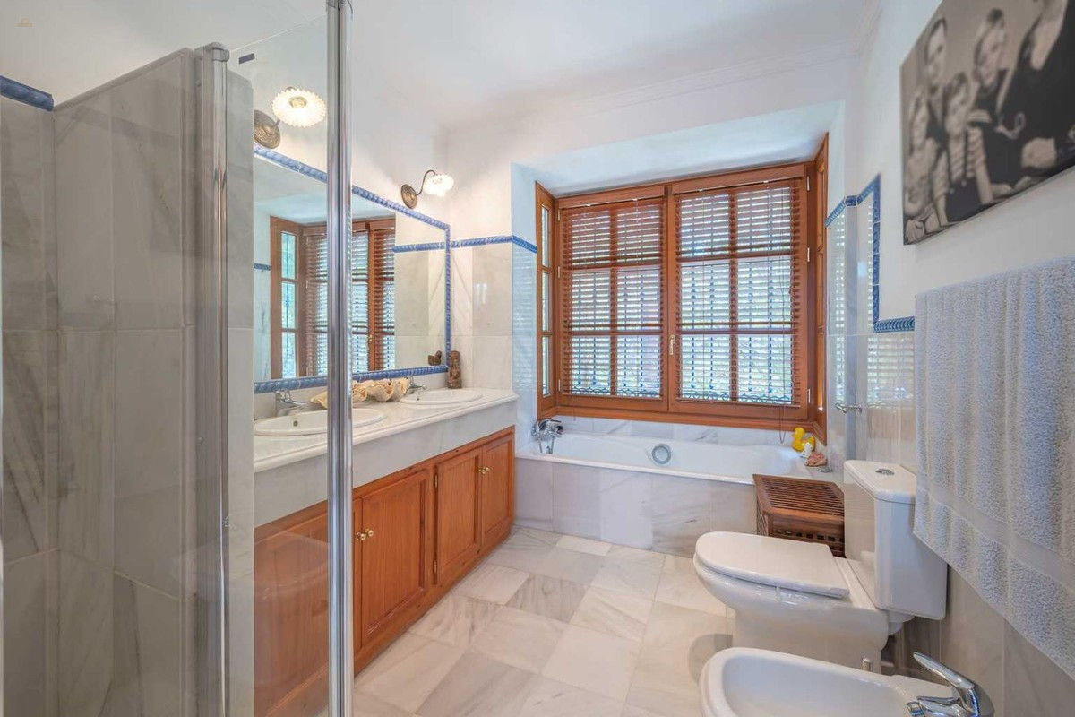 Thumbnail von Benahavis Villa ES130923