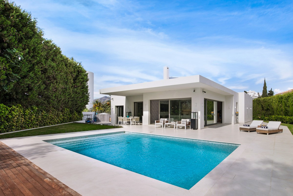  Marbella Villa ES130794
