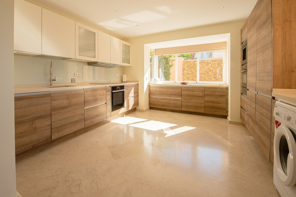 Thumbnail von Marbella Villa ES130520