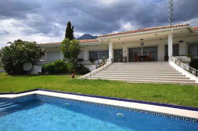 Villa For Sale in Marbella, Málaga