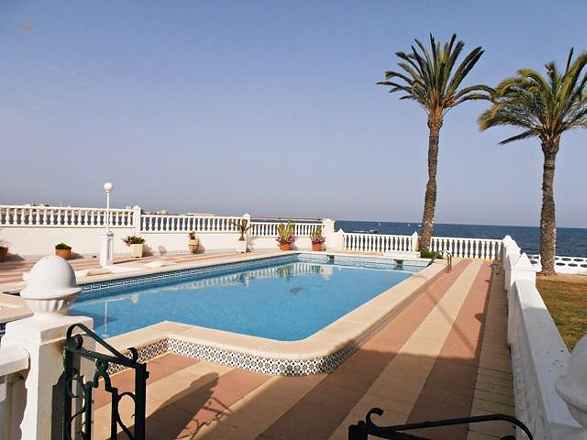 Villa For Sale in Torrevieja, Alicante 