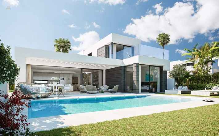 Villa For Sale in Cabopino, Málaga