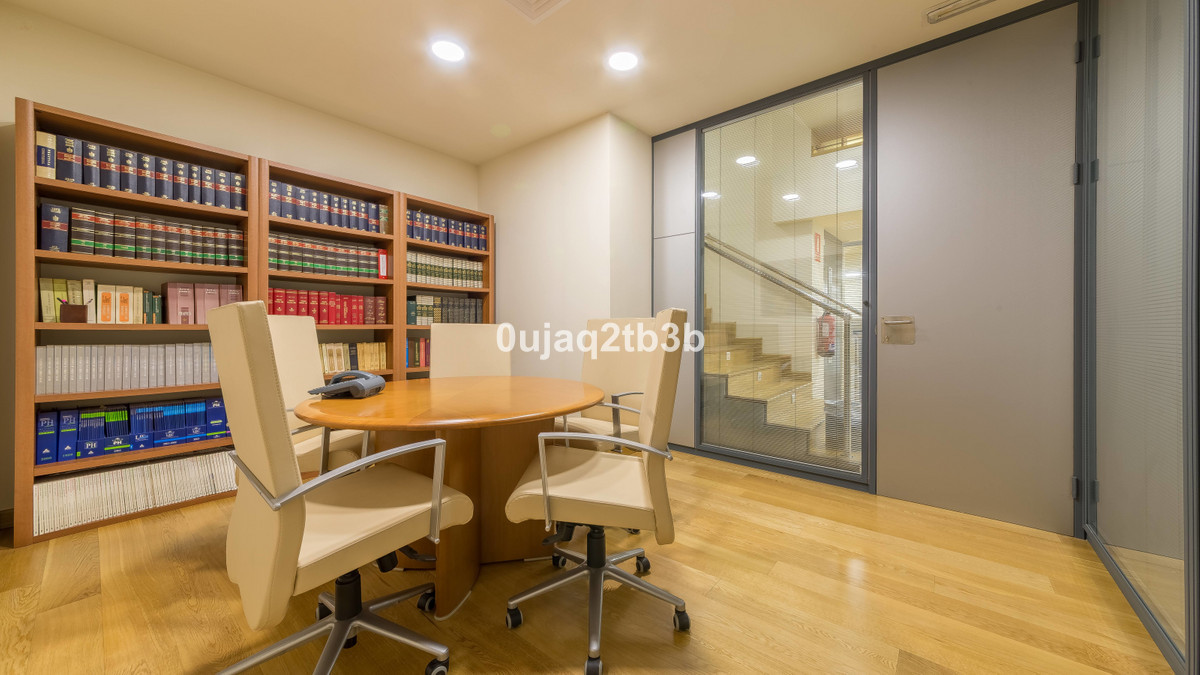 Thumbnail von Commercial Property For Sale in Marbella, Málaga