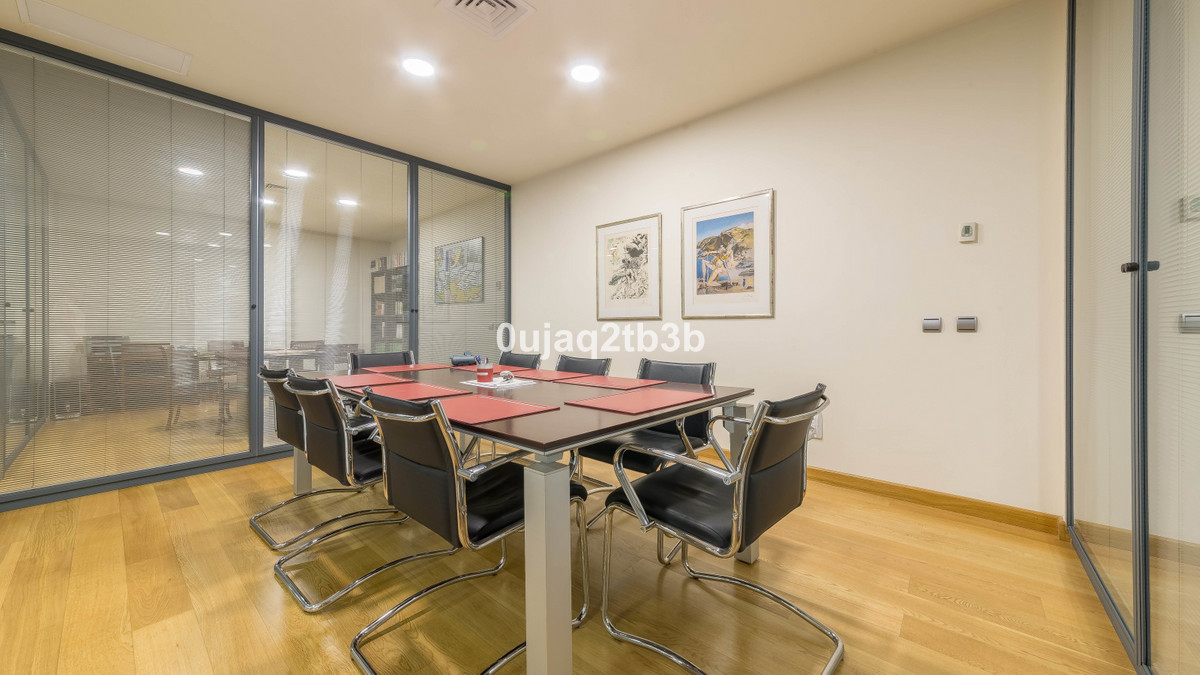 Thumbnail von Commercial Property For Sale in Marbella, Málaga