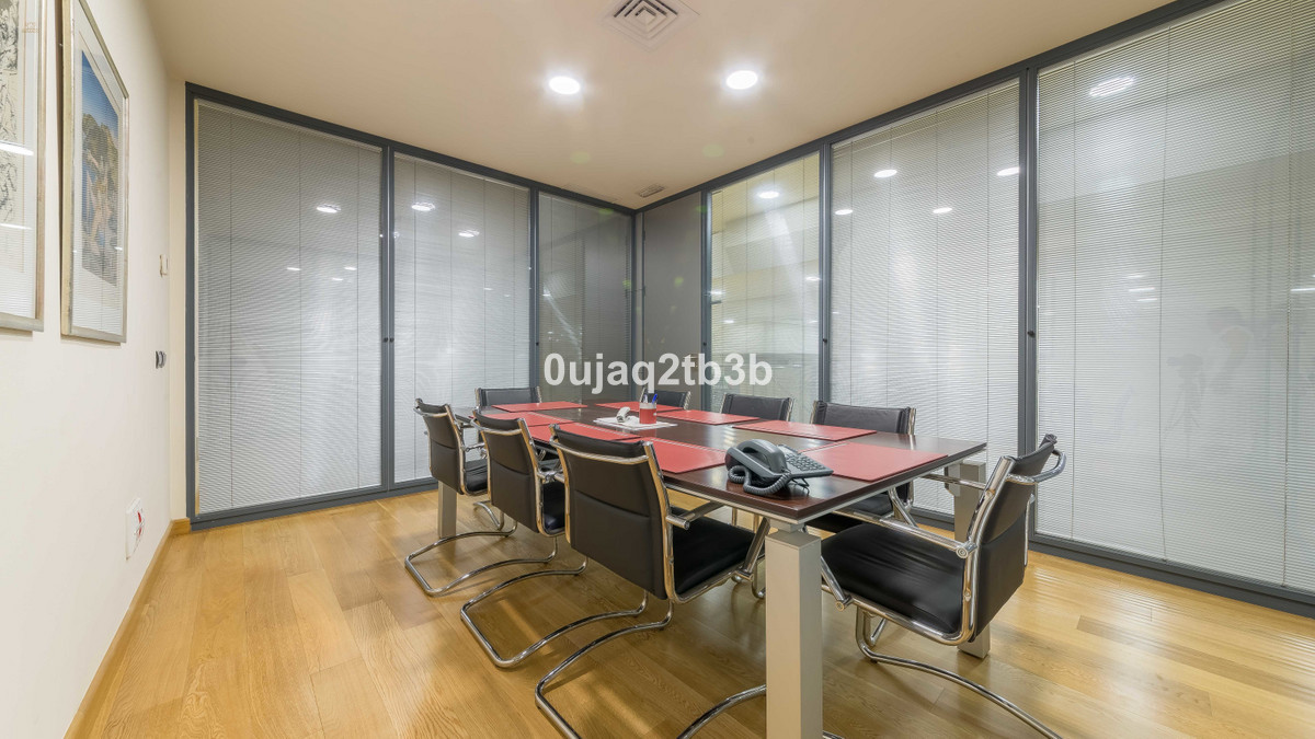 Thumbnail von Commercial Property For Sale in Marbella, Málaga