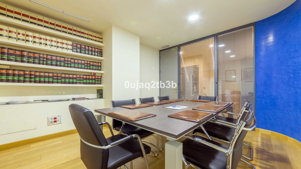 Thumbnail von Commercial Property For Sale in Marbella, Málaga