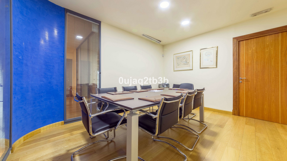 Thumbnail von Commercial Property For Sale in Marbella, Málaga