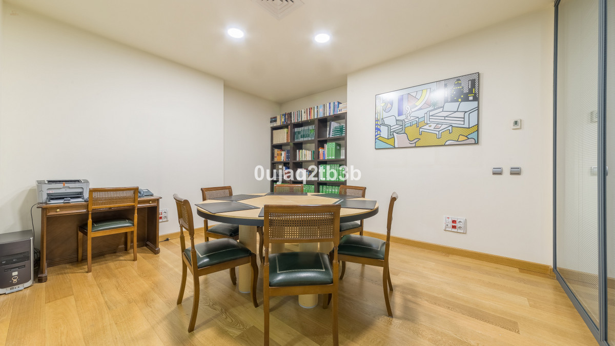 Thumbnail von Commercial Property For Sale in Marbella, Málaga