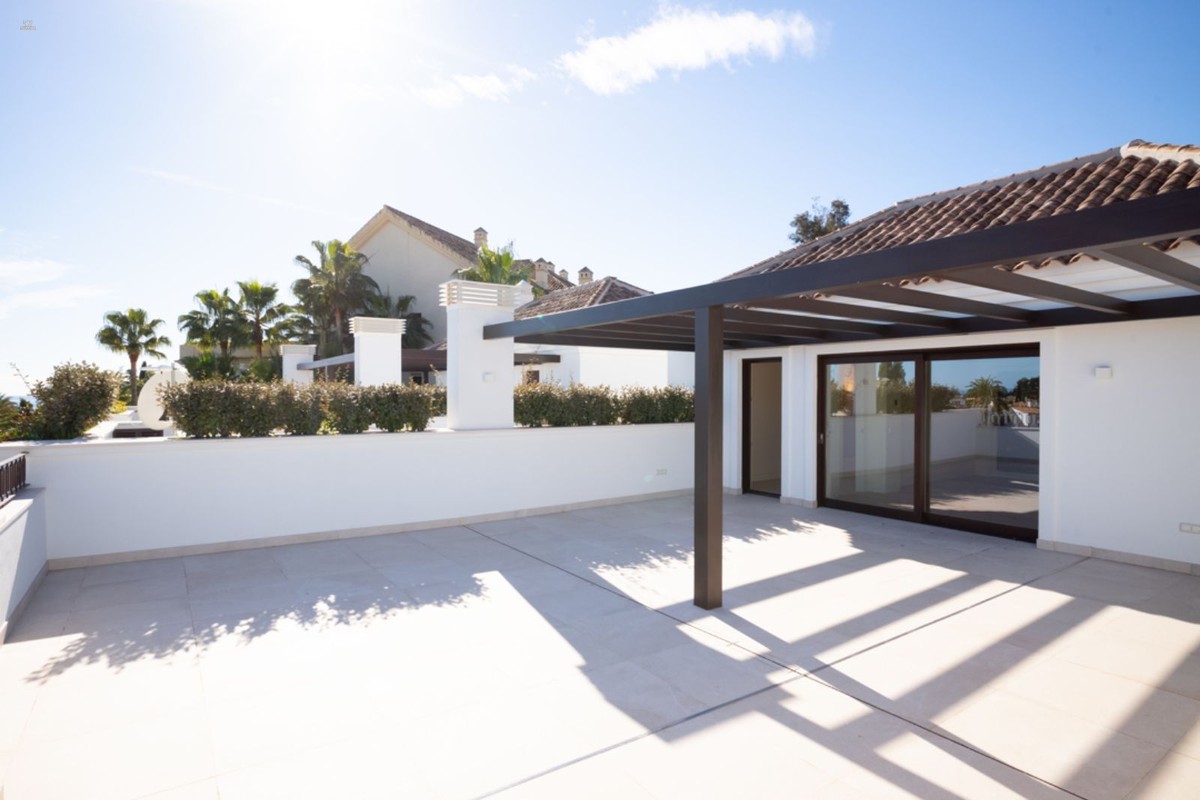 The Golden Mile Apartment ES125113