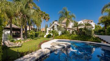  Marbella Villa ES125104