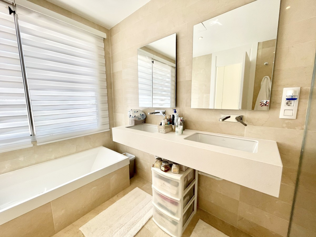 Thumbnail von Marbella Villa ES124010