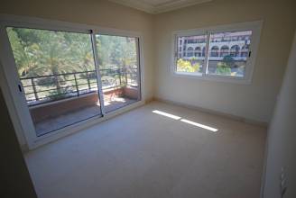 Thumbnail von Villa For Sale in Nueva Andalucia, Málaga