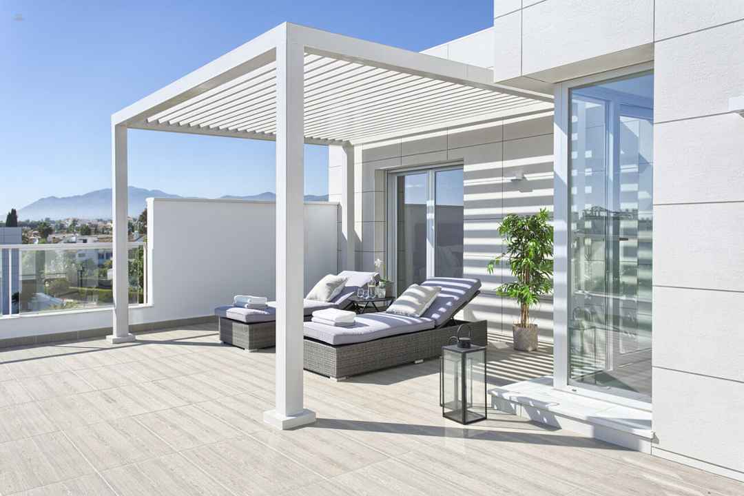 Apartment For Sale in San Pedro de Alcántara, Málaga