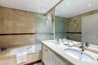 Thumbnail von Apartment For Sale im Marbella, Málaga