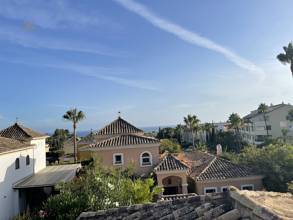 Thumbnail von Villa For Sale in Bahia de Marbella, Málaga