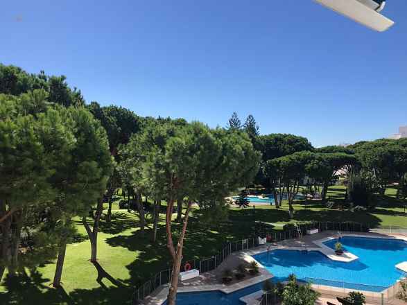 Apartment For Sale in Puerto Banús, Málaga