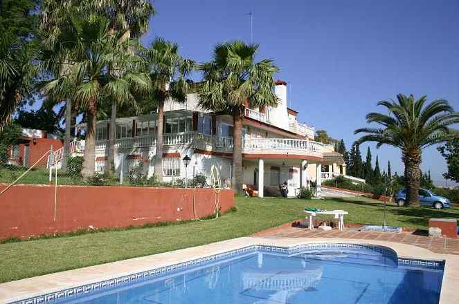 Villa For Sale in Torremolinos, Málaga