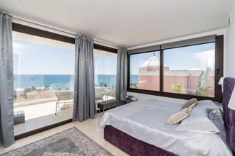 Thumbnail von Villa For Sale in Estepona, Málaga