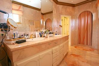 Thumbnail von Villa For Sale in Mijas Golf, Málaga