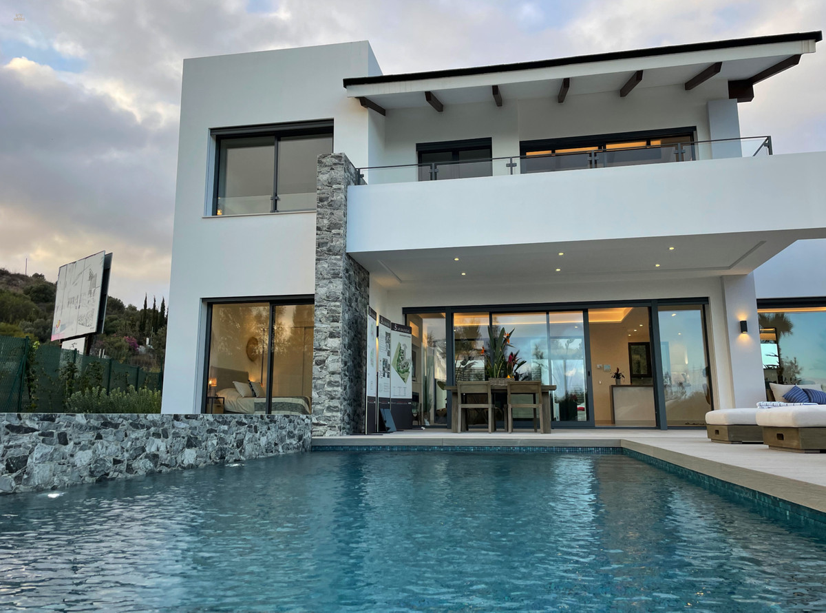 Villa For Sale in Mijas Costa, Málaga