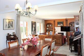 Thumbnail von Villa For Sale in Marbella, Málaga