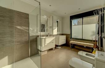 Thumbnail von Villa For Sale in Marbella, Málaga