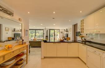 Thumbnail von Villa For Sale in Marbella, Málaga