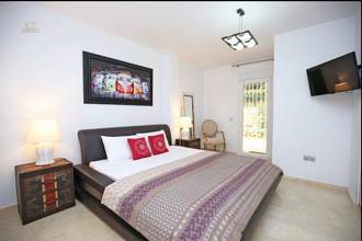 Thumbnail von Villa For Sale in New Golden Mile, Málaga