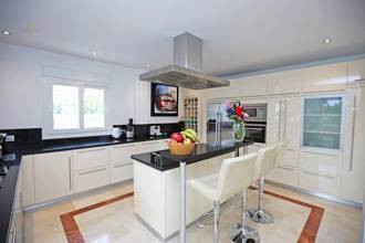 Thumbnail von Villa For Sale in New Golden Mile, Málaga