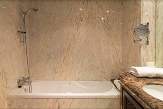 Thumbnail von Apartment For Sale in New Golden Mile, Málaga