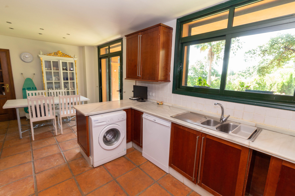 Thumbnail von Villa For Sale in Calahonda, Málaga