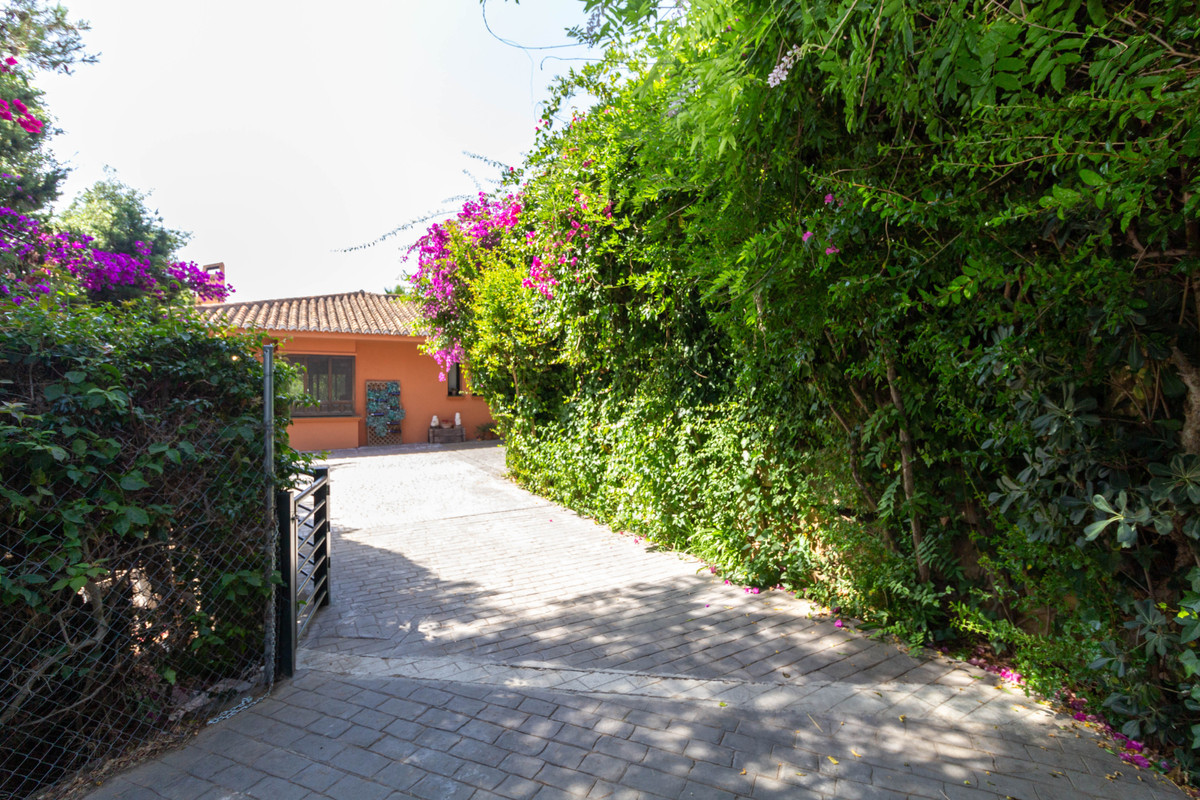 Thumbnail von Villa For Sale in Calahonda, Málaga