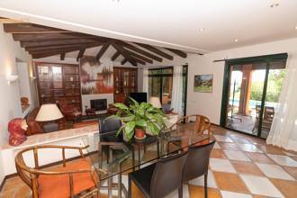 Thumbnail von Villa For Sale in Calahonda, Málaga