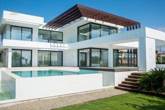 Thumbnail von Villa For Sale in Estepona, Málaga
