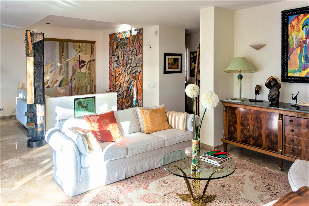 Thumbnail von Villa For Sale in Calahonda, Málaga