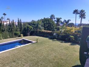 Thumbnail von Villa For Sale in Estepona, Málaga