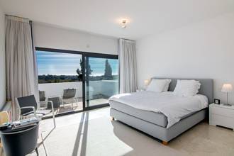 Thumbnail von Villa For Sale in Benahavis, Málaga