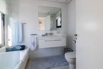 Thumbnail von Villa For Sale in Benahavis, Málaga