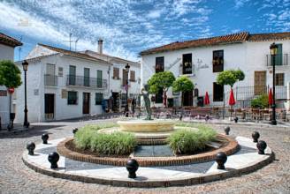 Thumbnail von Villa For Sale in Benalmadena Costa, Málaga