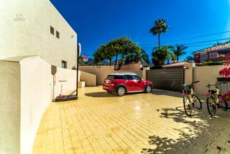 Thumbnail von Villa For Sale in Marbella, Málaga