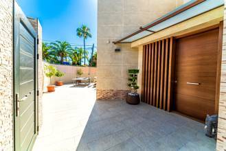 Thumbnail von Villa For Sale in Marbella, Málaga