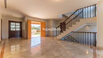 Thumbnail von Villa For Sale in Santa Clara, Málaga
