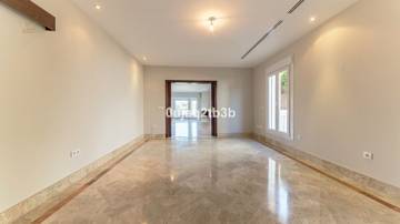 Thumbnail von Villa For Sale in Santa Clara, Málaga