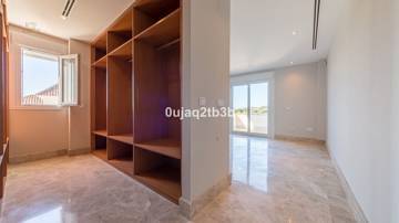 Thumbnail von Villa For Sale in Santa Clara, Málaga